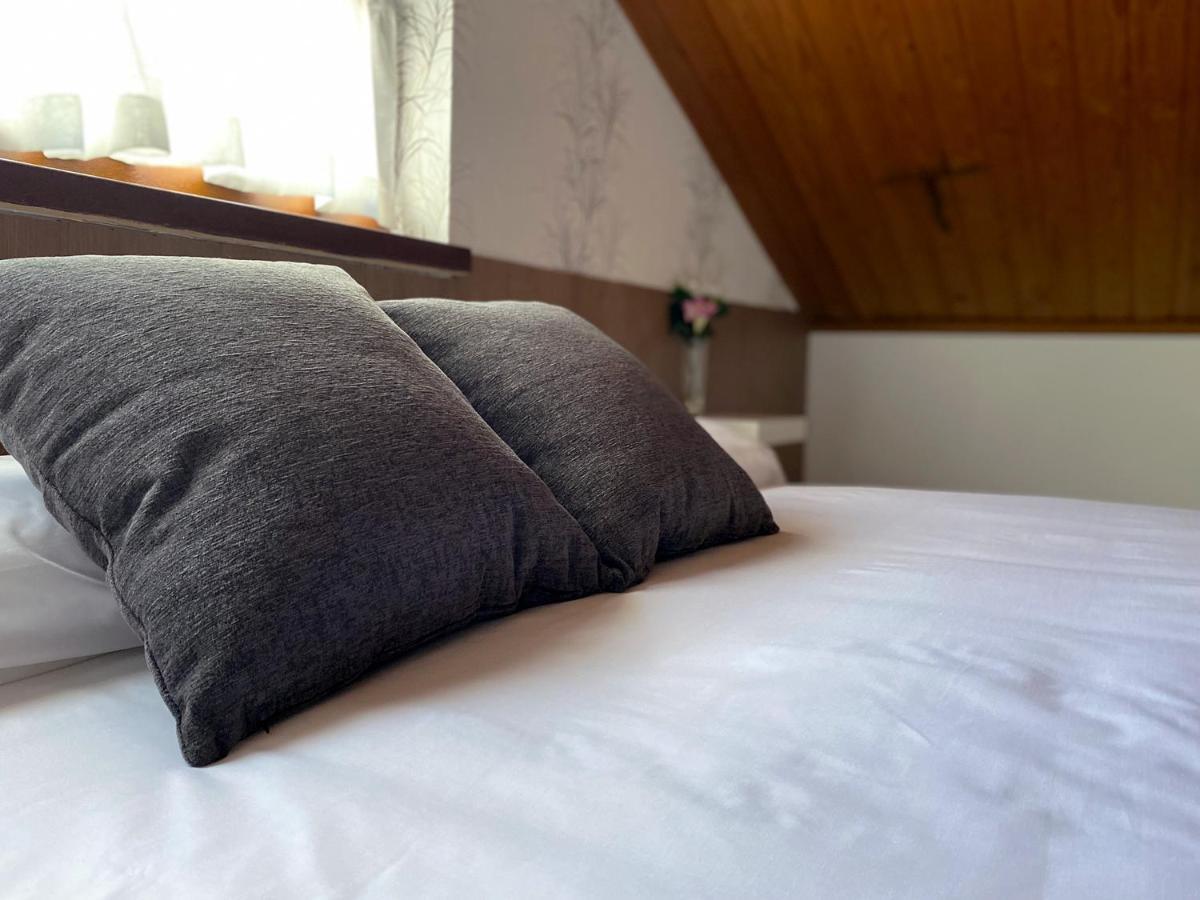 Hotel Avelina กังกัส เด โอนิส ภายนอก รูปภาพ