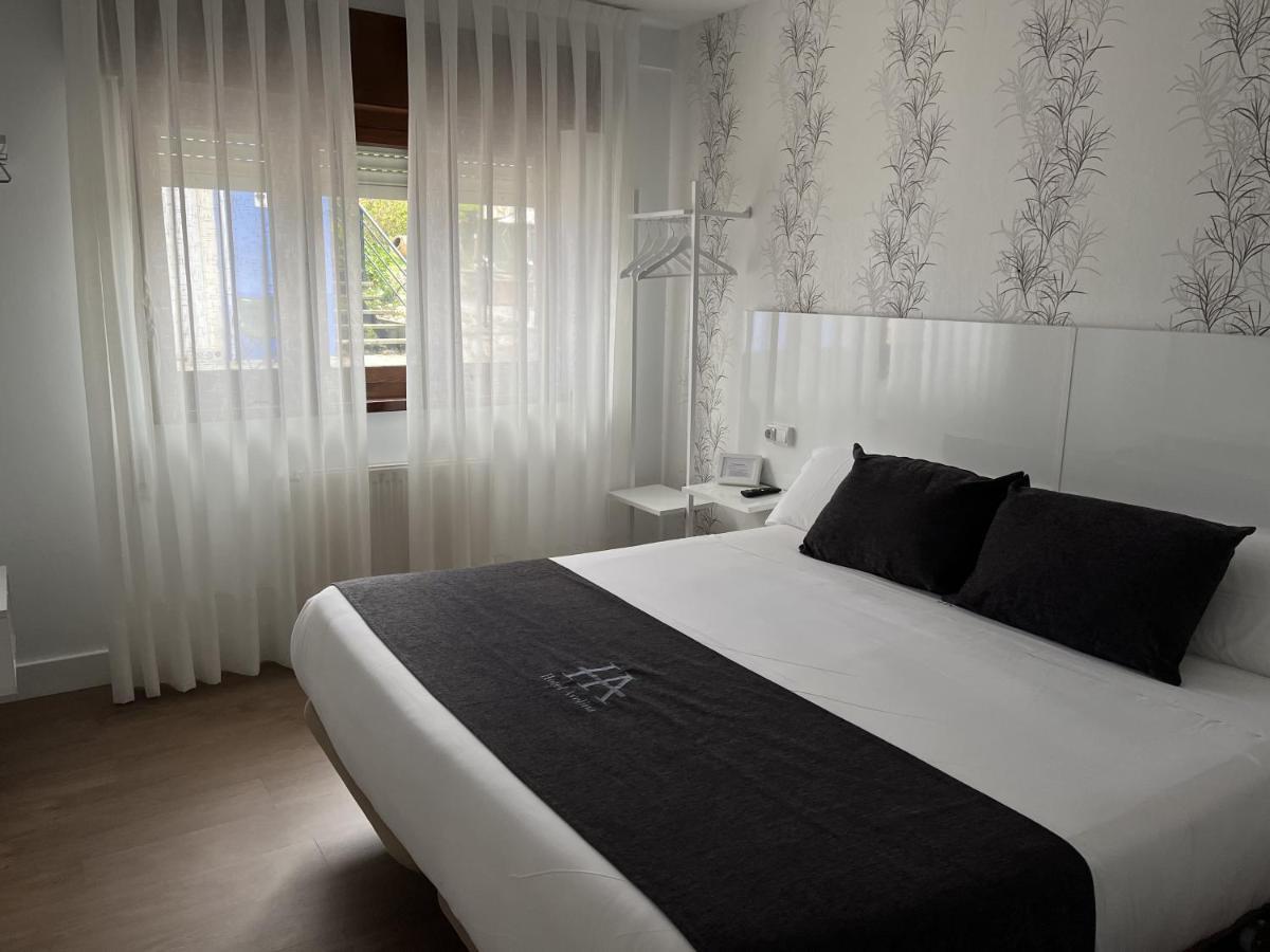 Hotel Avelina กังกัส เด โอนิส ภายนอก รูปภาพ