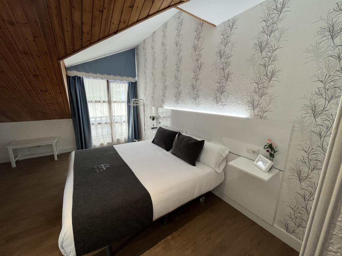 Hotel Avelina กังกัส เด โอนิส ภายนอก รูปภาพ