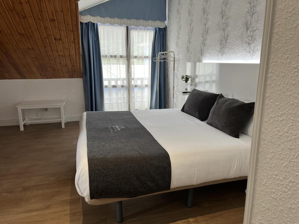 Hotel Avelina กังกัส เด โอนิส ภายนอก รูปภาพ
